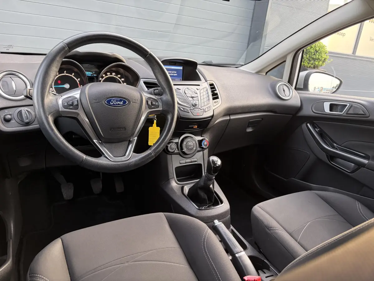1.0 Style ✓1e Eigenaar✓Dealer Onderhouden✓Recent beurt gehad✓Navi✓Airco✓Cruise✓Pdc✓5 Deurs✓Weinig Km✓N.A.P✓Apk tot 08-2027