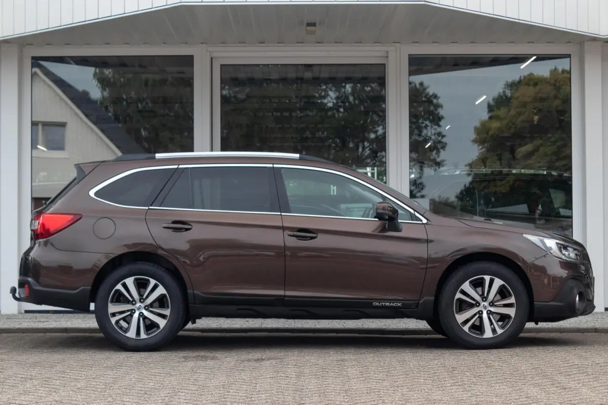 2.5i CVT Premium | Eyesight | Trekhaak | Navigatie | 1e Eigenaar |