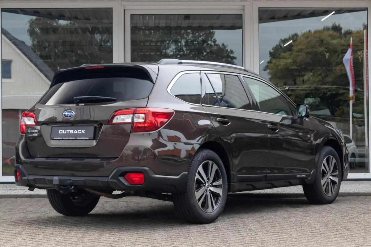 2.5i CVT Premium | Eyesight | Trekhaak | Navigatie | 1e Eigenaar |