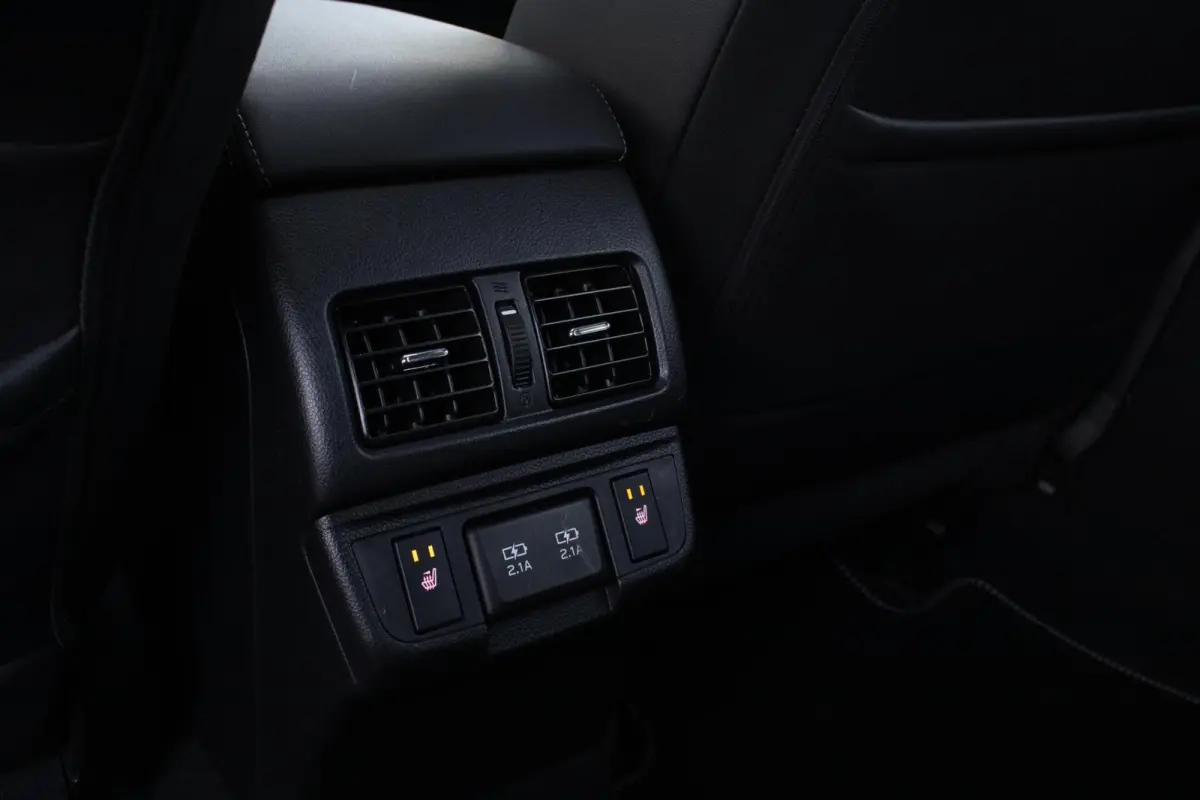 2.5i CVT Premium | Eyesight | Trekhaak | Navigatie | 1e Eigenaar |