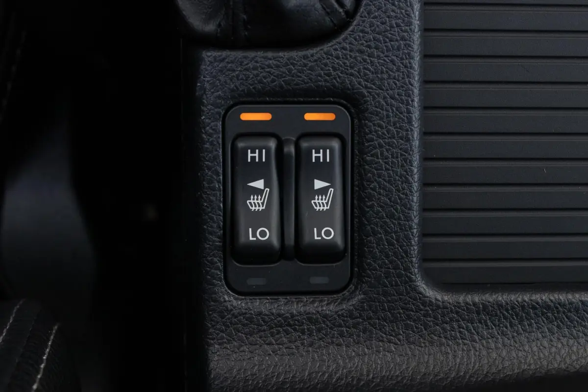 2.0 CVT Premium | Trekhaak | Navigatie | Lederen bekleding |