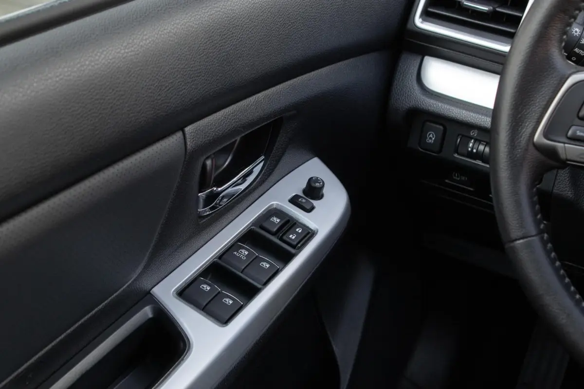 2.0 CVT Premium | Trekhaak | Navigatie | Lederen bekleding |
