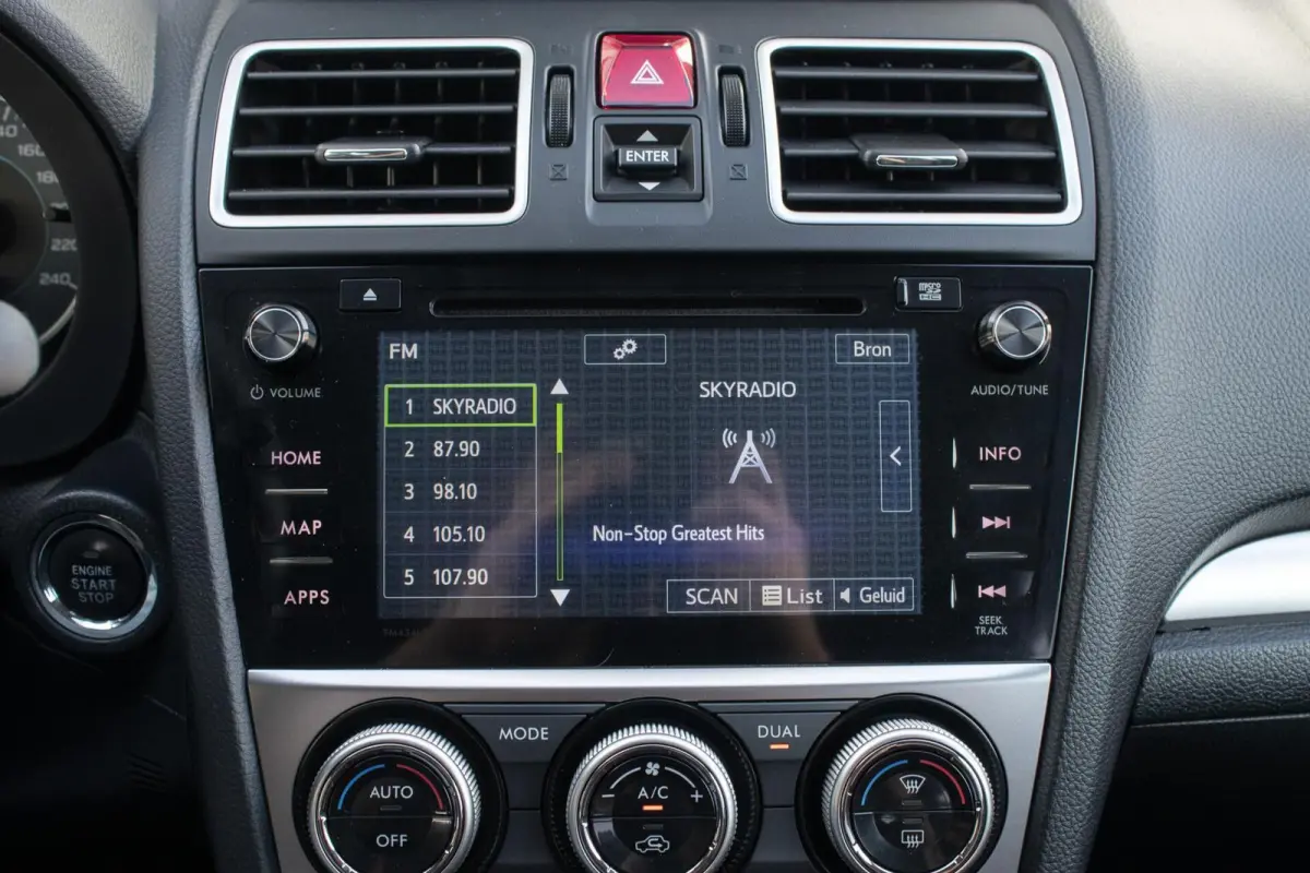 2.0 CVT Premium | Trekhaak | Navigatie | Lederen bekleding |