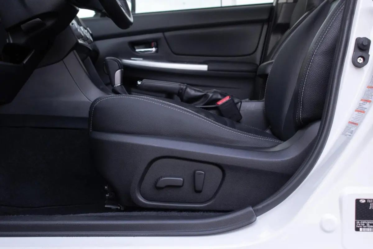 2.0 CVT Premium | Trekhaak | Navigatie | Lederen bekleding |