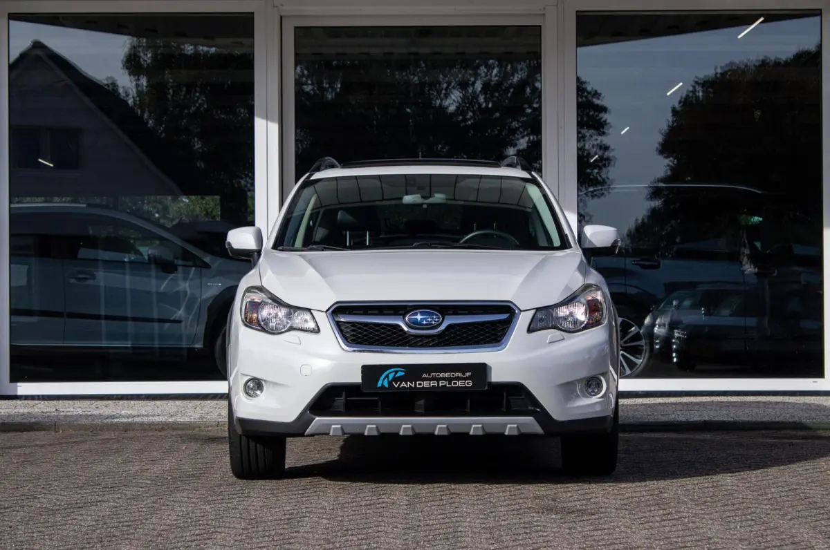2.0 CVT Premium | Trekhaak | Navigatie | Lederen bekleding |