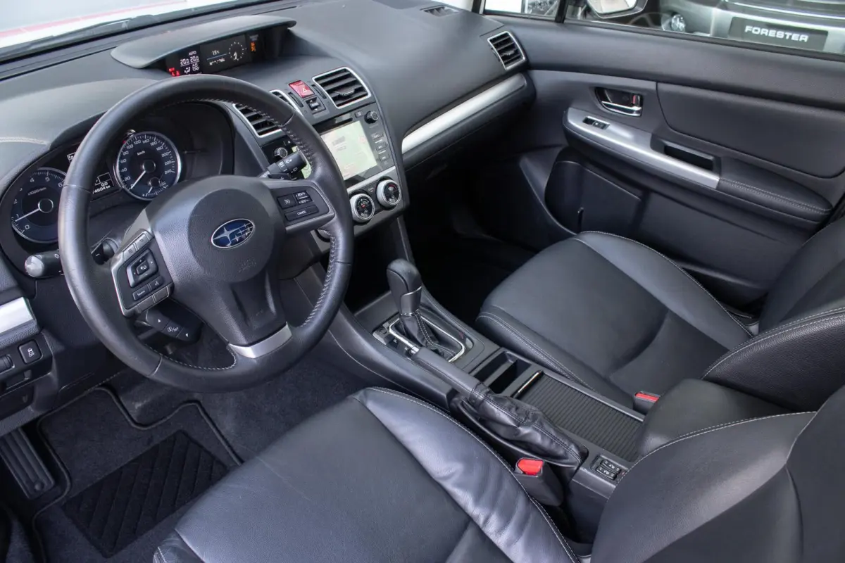 2.0 CVT Premium | Trekhaak | Navigatie | Lederen bekleding |
