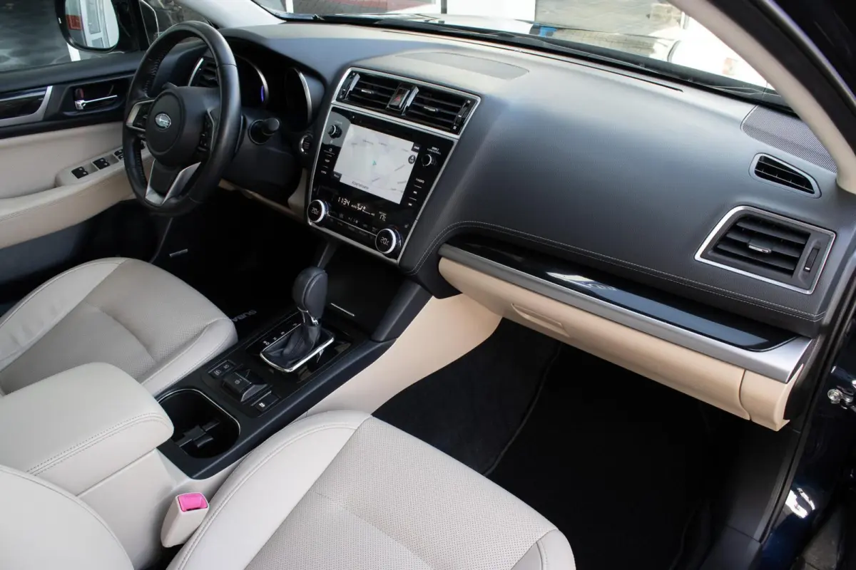 2.5 CVT Premium | Eyesight | Trekhaak | Navigatie