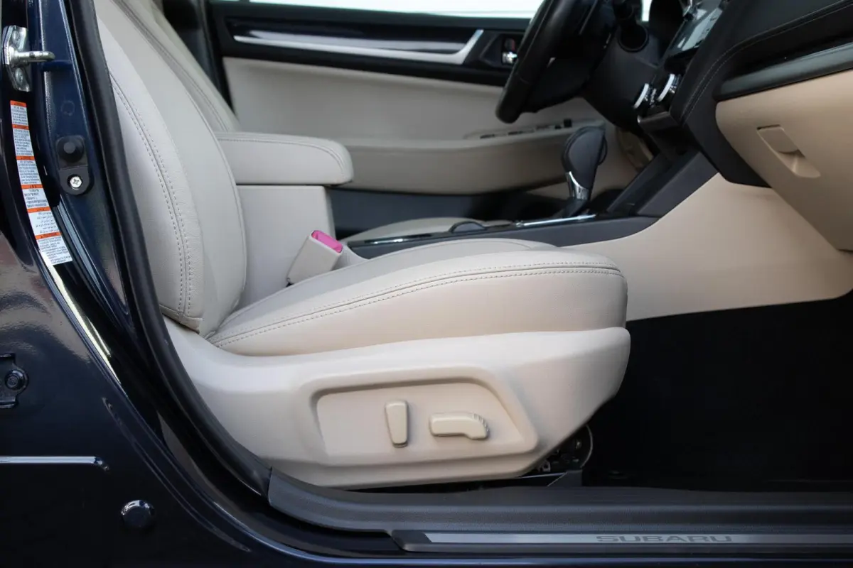 2.5 CVT Premium | Eyesight | Trekhaak | Navigatie