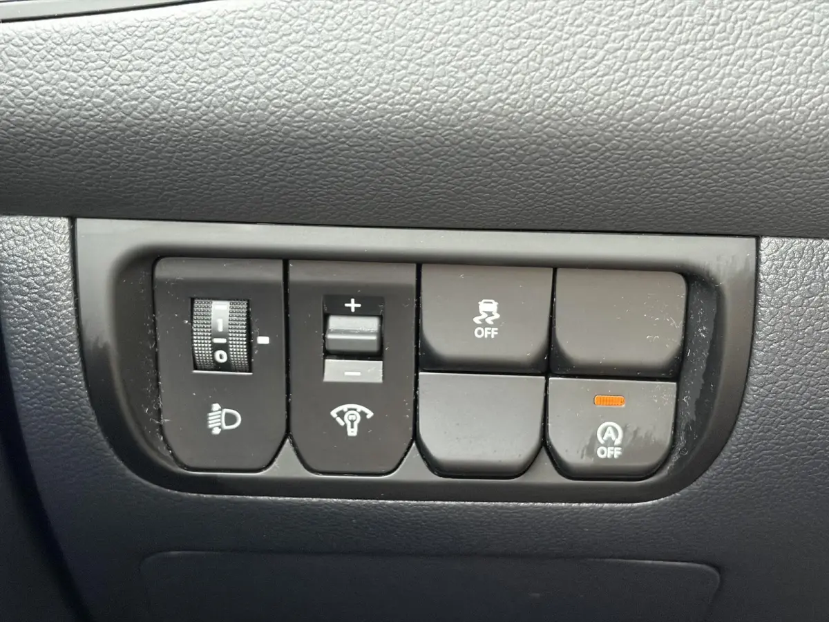 1.2 CVVT DynamicLine ✓Dealer Onderhouden✓Airco✓Cruise✓5 Deurs✓Zeer Zuinig✓N.A.P✓Apk tot 03-2027