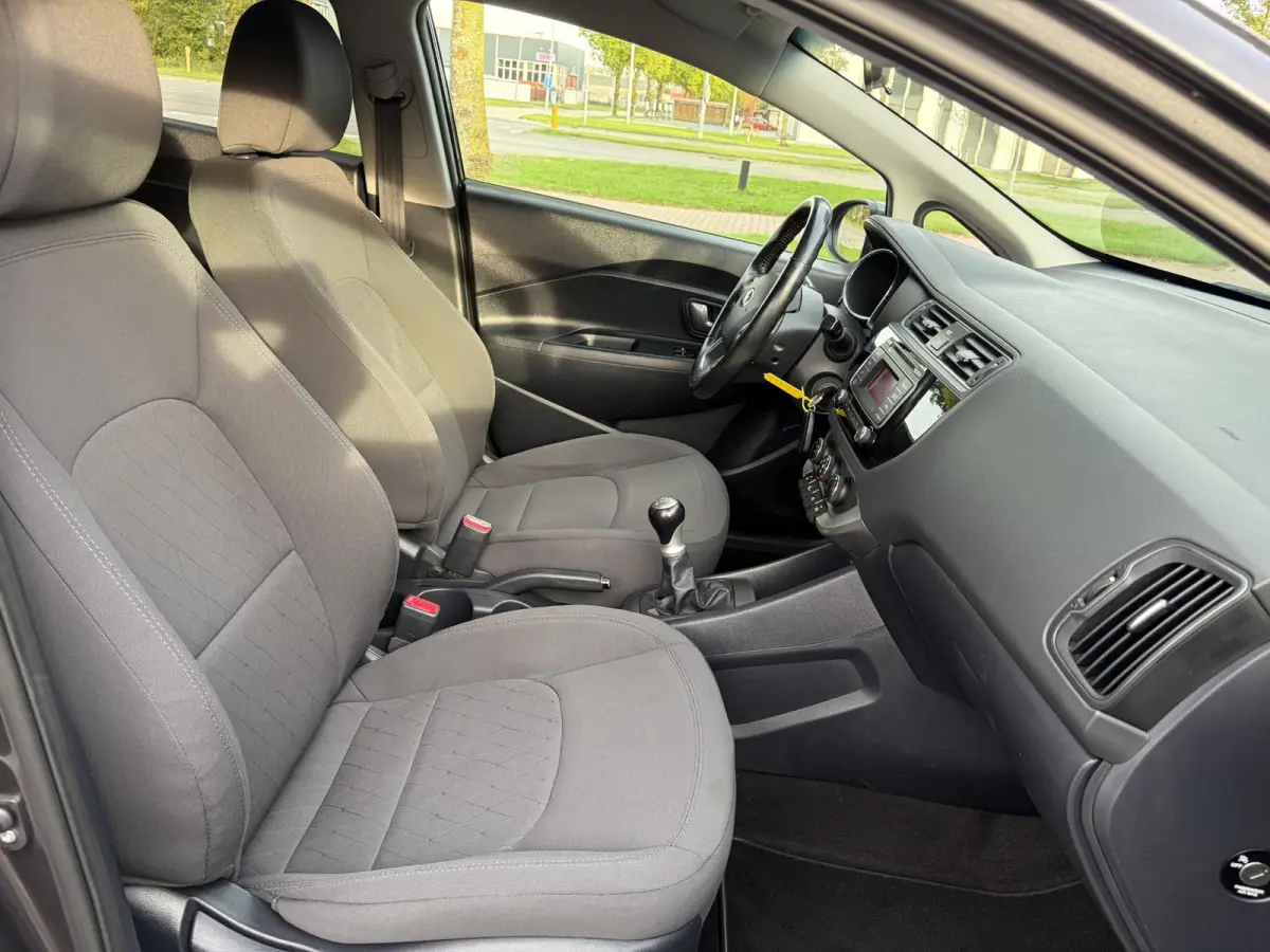 1.2 CVVT DynamicLine ✓Dealer Onderhouden✓Airco✓Cruise✓5 Deurs✓Zeer Zuinig✓N.A.P✓Apk tot 03-2027