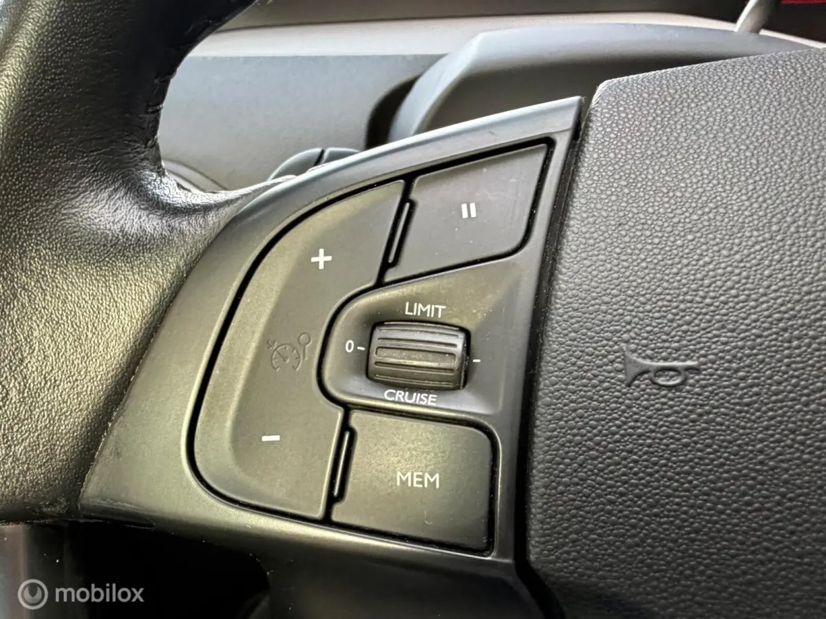 130pk Feel I Automaat I Navi I
