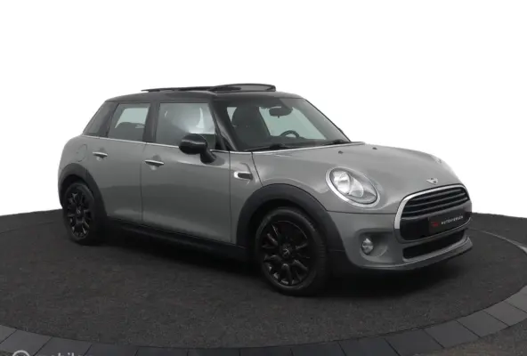1.5 Cooper Business | PANO | NAVI | CRUISE| CLIMATE| 16"