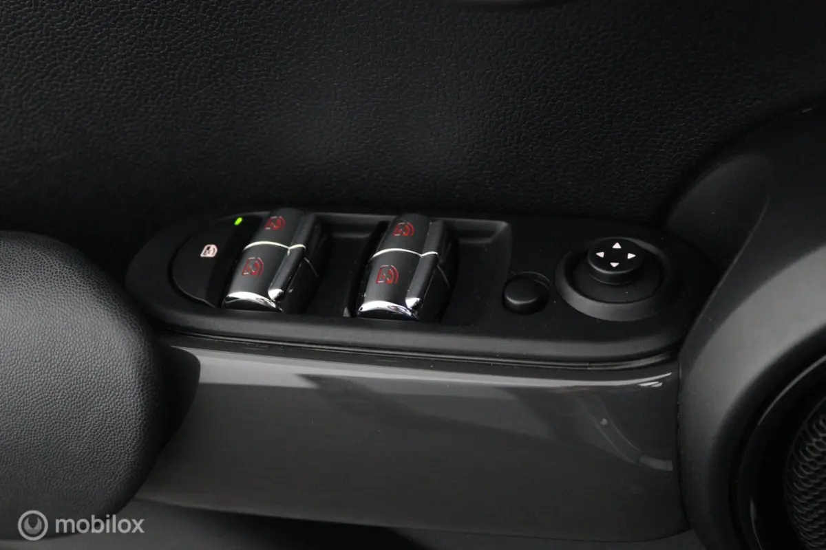 1.5 Cooper Business | PANO | NAVI | CRUISE| CLIMATE| 16"