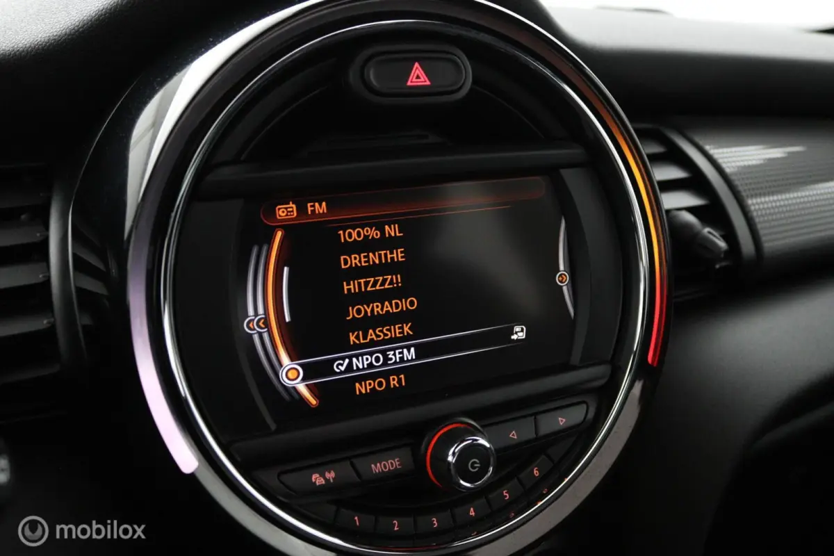 1.5 Cooper Business | PANO | NAVI | CRUISE| CLIMATE| 16"