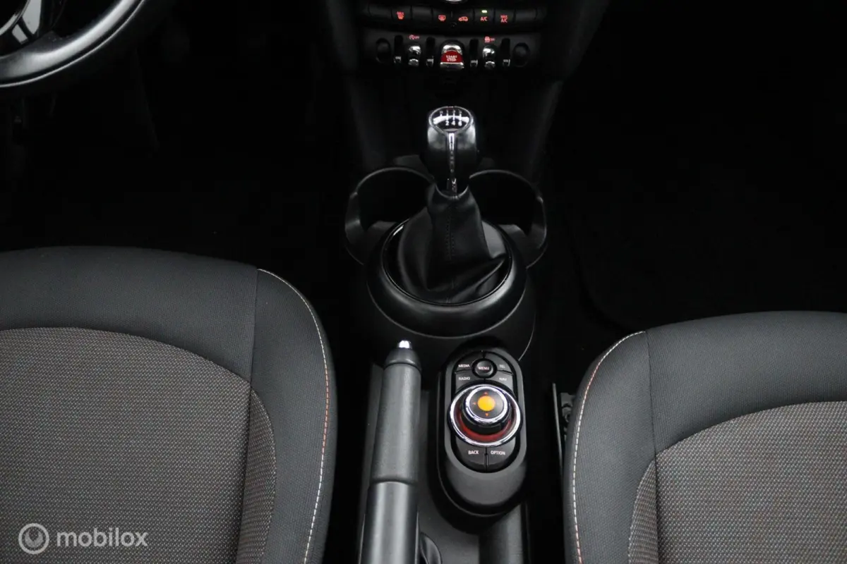 1.5 Cooper Business | PANO | NAVI | CRUISE| CLIMATE| 16"