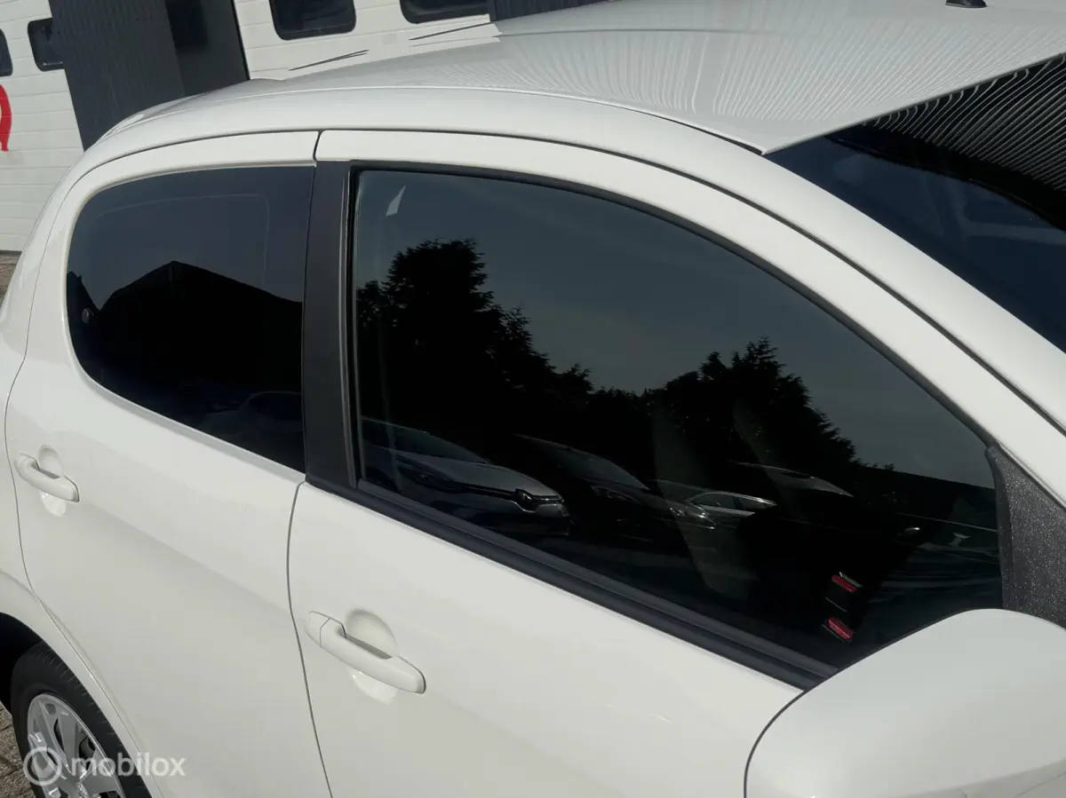 1.0 e-VTi 2020*A/C* Camera *