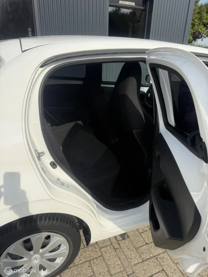 1.0 e-VTi 2020*A/C* Camera *