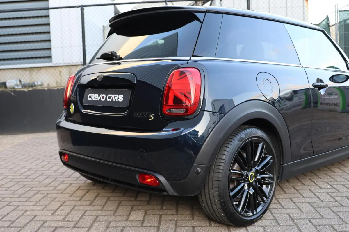 Classic 33 kWh | PANO | Keyless | SOH 97.0% |
