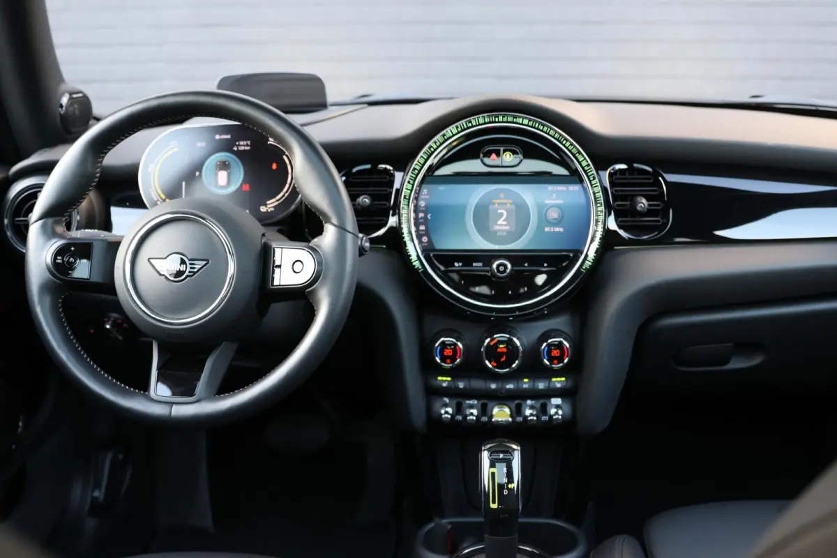 Classic 33 kWh | PANO | Keyless | SOH 97.0% |
