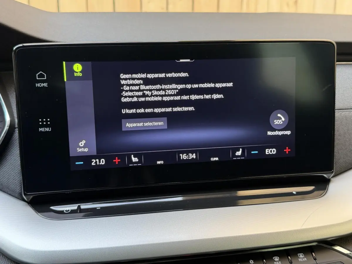 1.4 TSI iV PHEV Business Edition Plus Apple CarPlay/Android Auto | Achteruitrijcamera | Adaptieve cruise control | Climate control | Dodehoek detectie | LED verlichting | Parkeersensoren voo