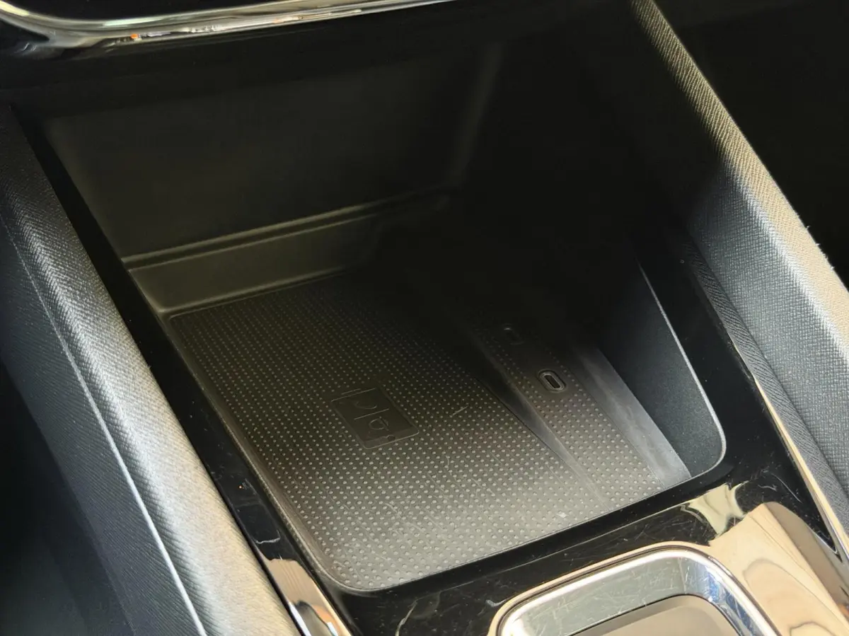1.4 TSI iV PHEV Business Edition Plus Apple CarPlay/Android Auto | Achteruitrijcamera | Adaptieve cruise control | Climate control | Dodehoek detectie | LED verlichting | Parkeersensoren voo