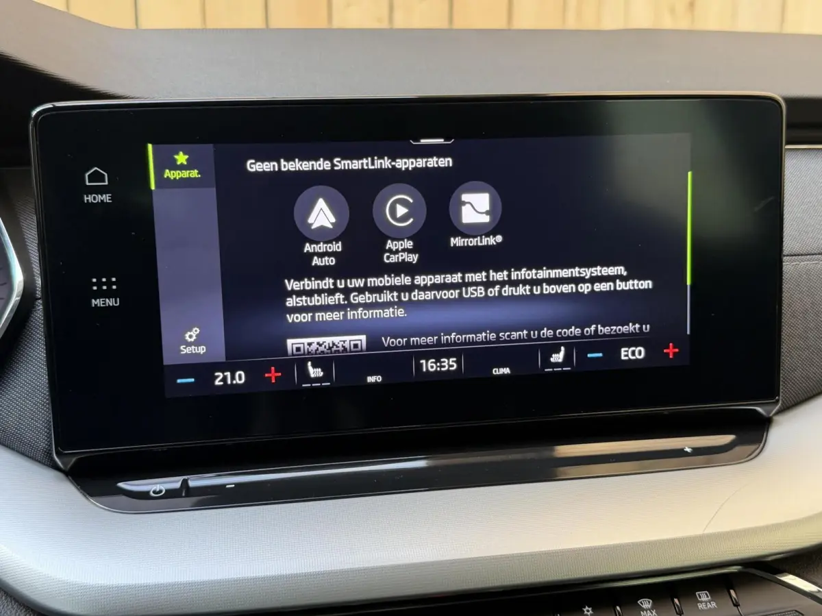 1.4 TSI iV PHEV Business Edition Plus Apple CarPlay/Android Auto | Achteruitrijcamera | Adaptieve cruise control | Climate control | Dodehoek detectie | LED verlichting | Parkeersensoren voo