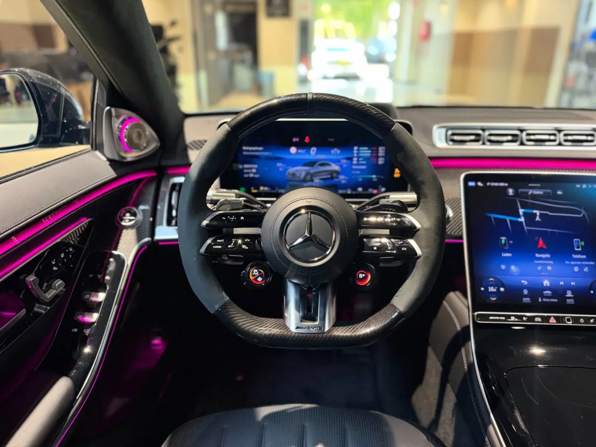AMG 63 S E Performance|Pano|HUD|Keyless|360|4D Burmester|Massage|Matrix|Chauffeur Pakket|Carbon