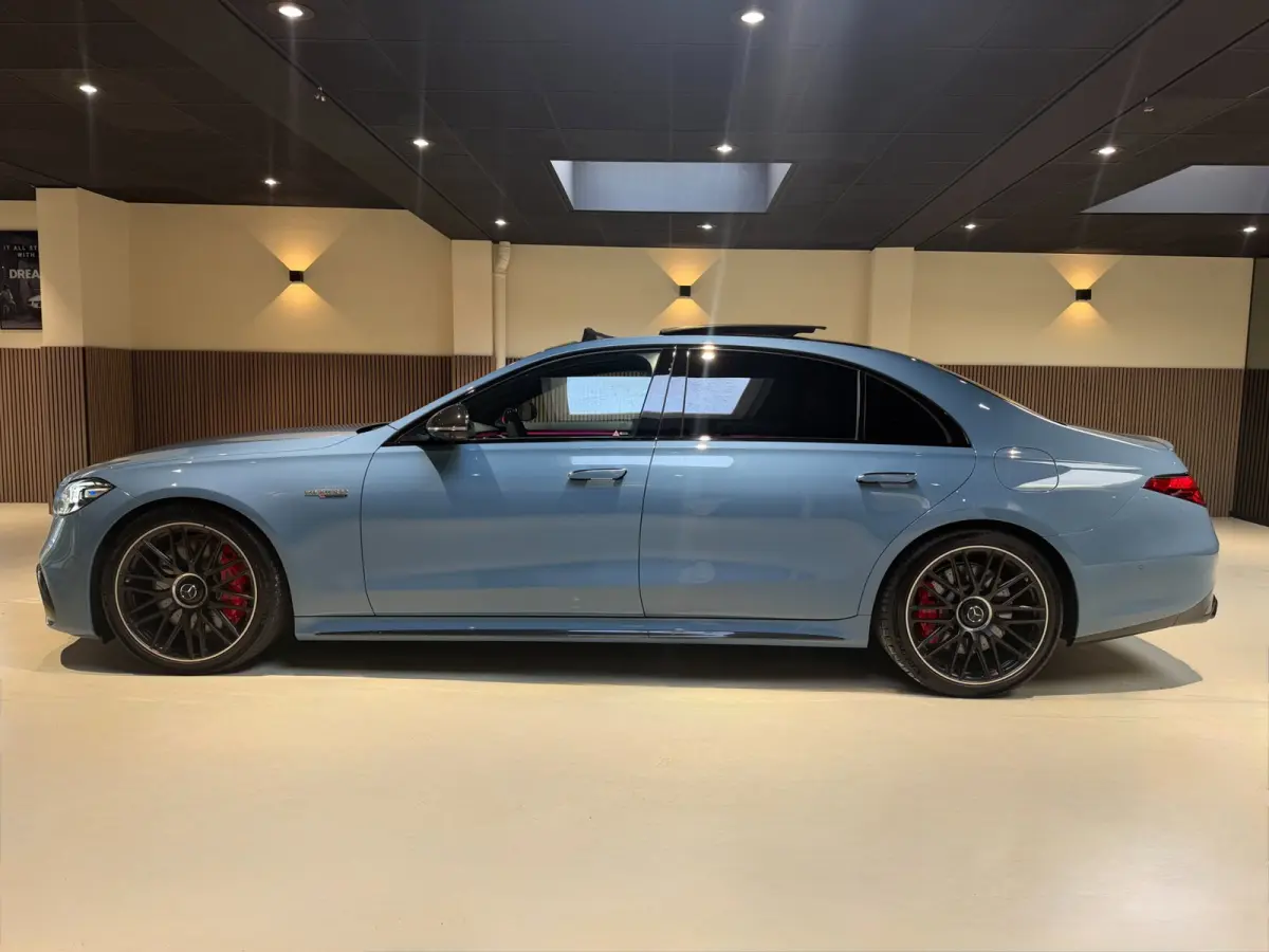 AMG 63 S E Performance|Pano|HUD|Keyless|360|4D Burmester|Massage|Matrix|Chauffeur Pakket|Carbon