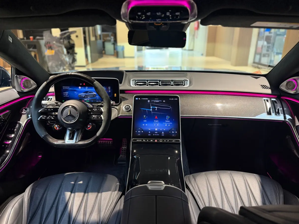 AMG 63 S E Performance|Pano|HUD|Keyless|360|4D Burmester|Massage|Matrix|Chauffeur Pakket|Carbon