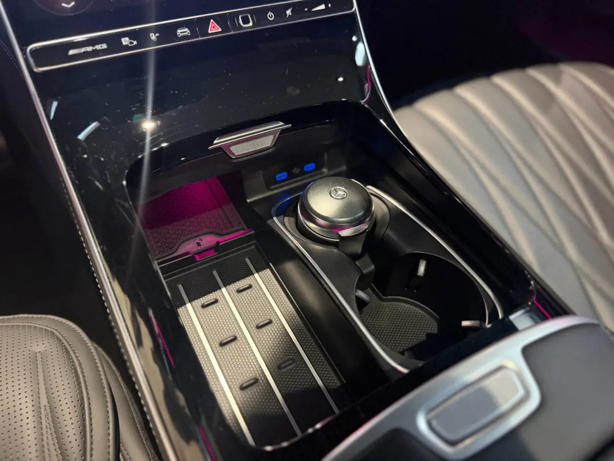 AMG 63 S E Performance|Pano|HUD|Keyless|360|4D Burmester|Massage|Matrix|Chauffeur Pakket|Carbon