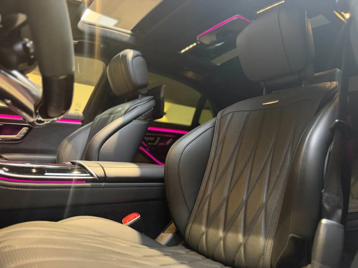 AMG 63 S E Performance|Pano|HUD|Keyless|360|4D Burmester|Massage|Matrix|Chauffeur Pakket|Carbon