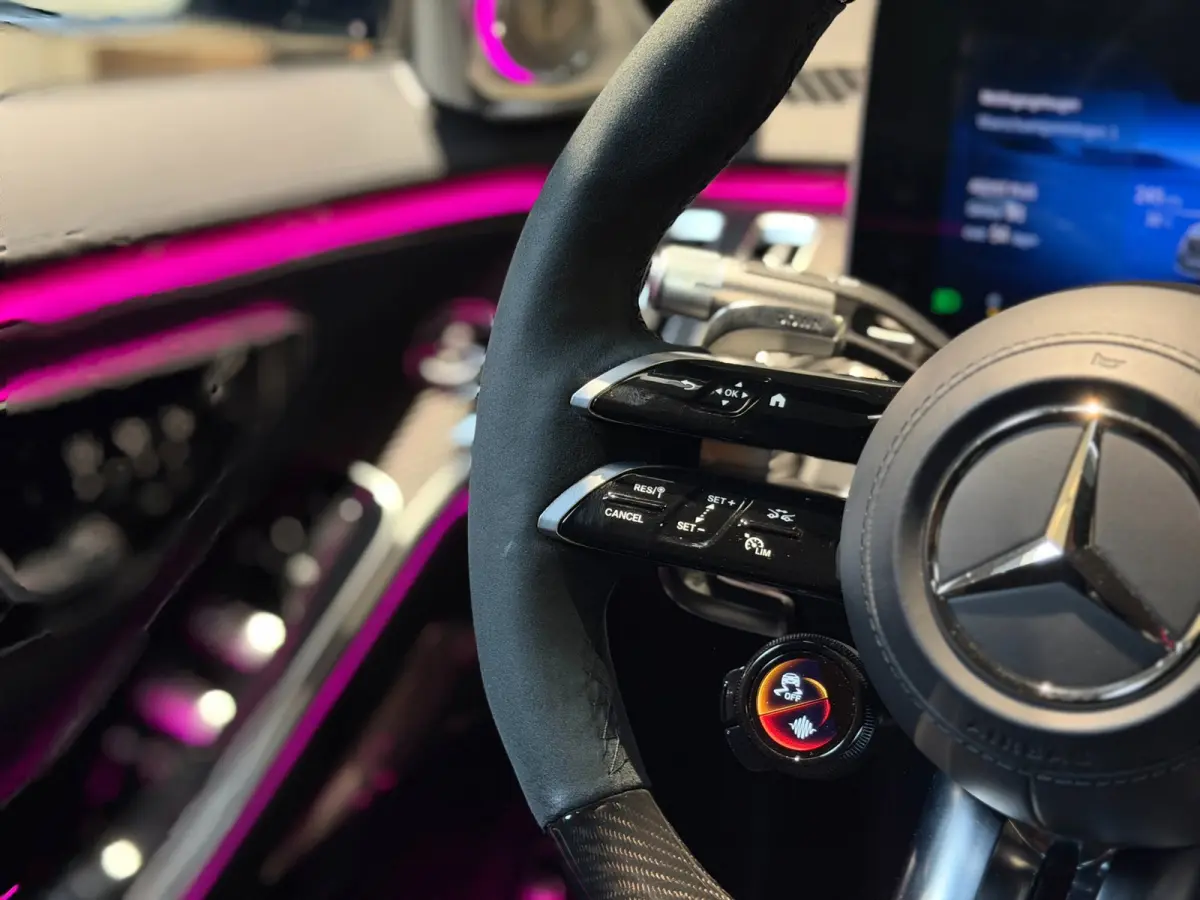AMG 63 S E Performance|Pano|HUD|Keyless|360|4D Burmester|Massage|Matrix|Chauffeur Pakket|Carbon