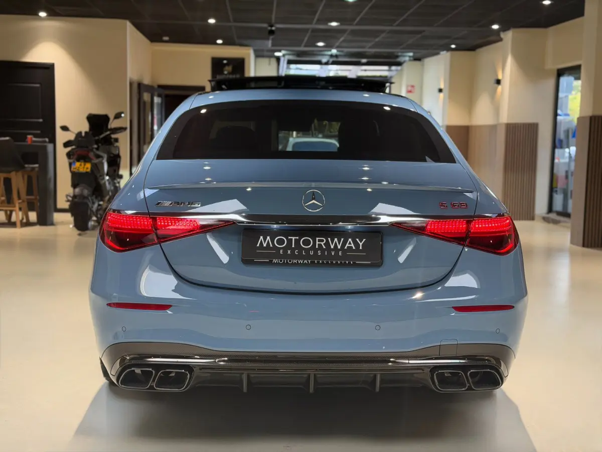 AMG 63 S E Performance|Pano|HUD|Keyless|360|4D Burmester|Massage|Matrix|Chauffeur Pakket|Carbon