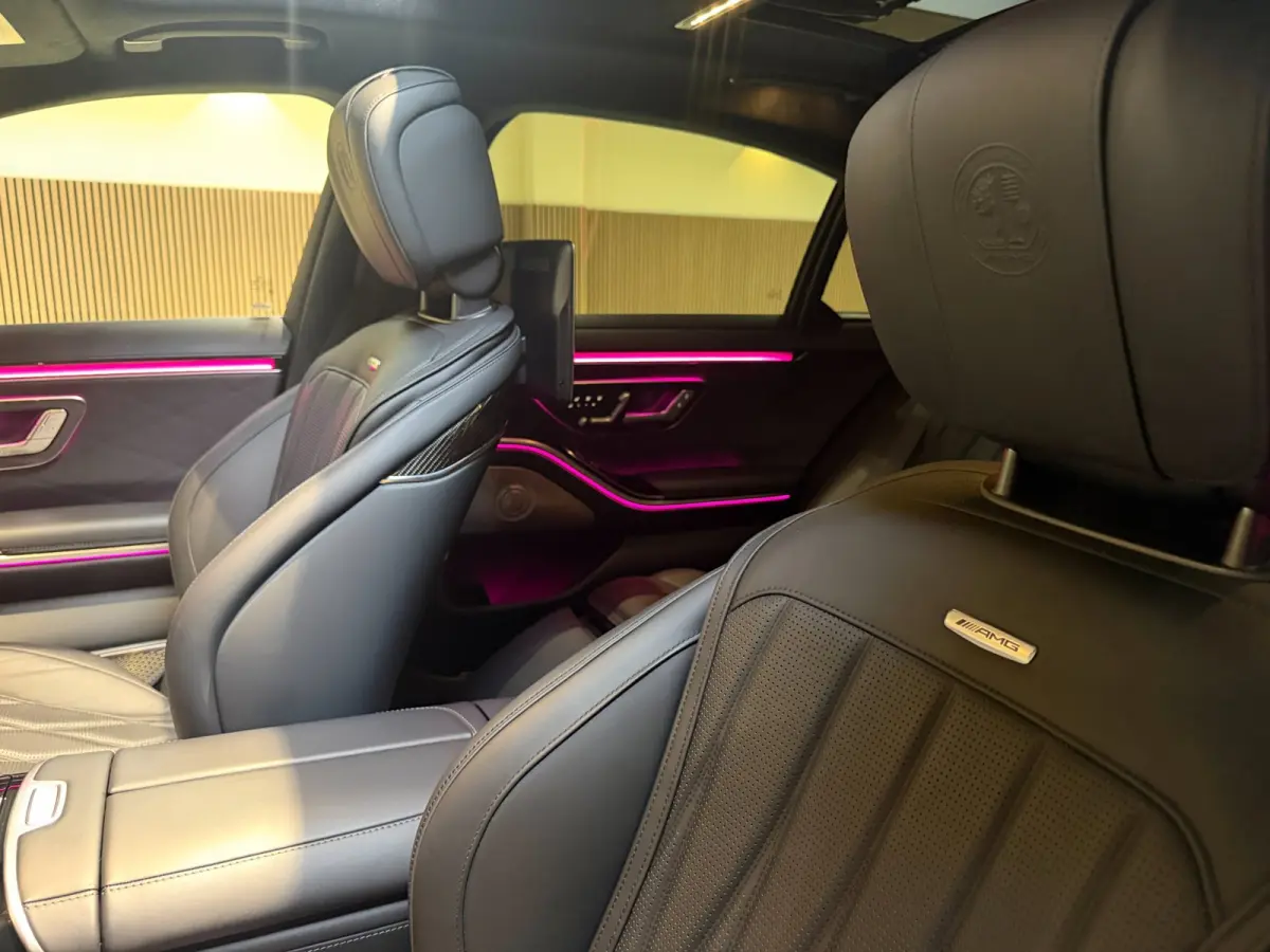 AMG 63 S E Performance|Pano|HUD|Keyless|360|4D Burmester|Massage|Matrix|Chauffeur Pakket|Carbon