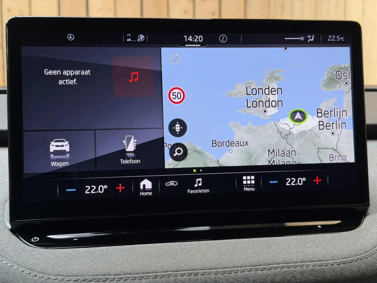 80 Adaptieve cruise control | Apple CarPlay/Android Auto | Climate control | Getint glas| Keyless entry | LED verlichting | Elektrisch bedienbare achterklep | Stuurwiel verwarmd | Rondomzich
