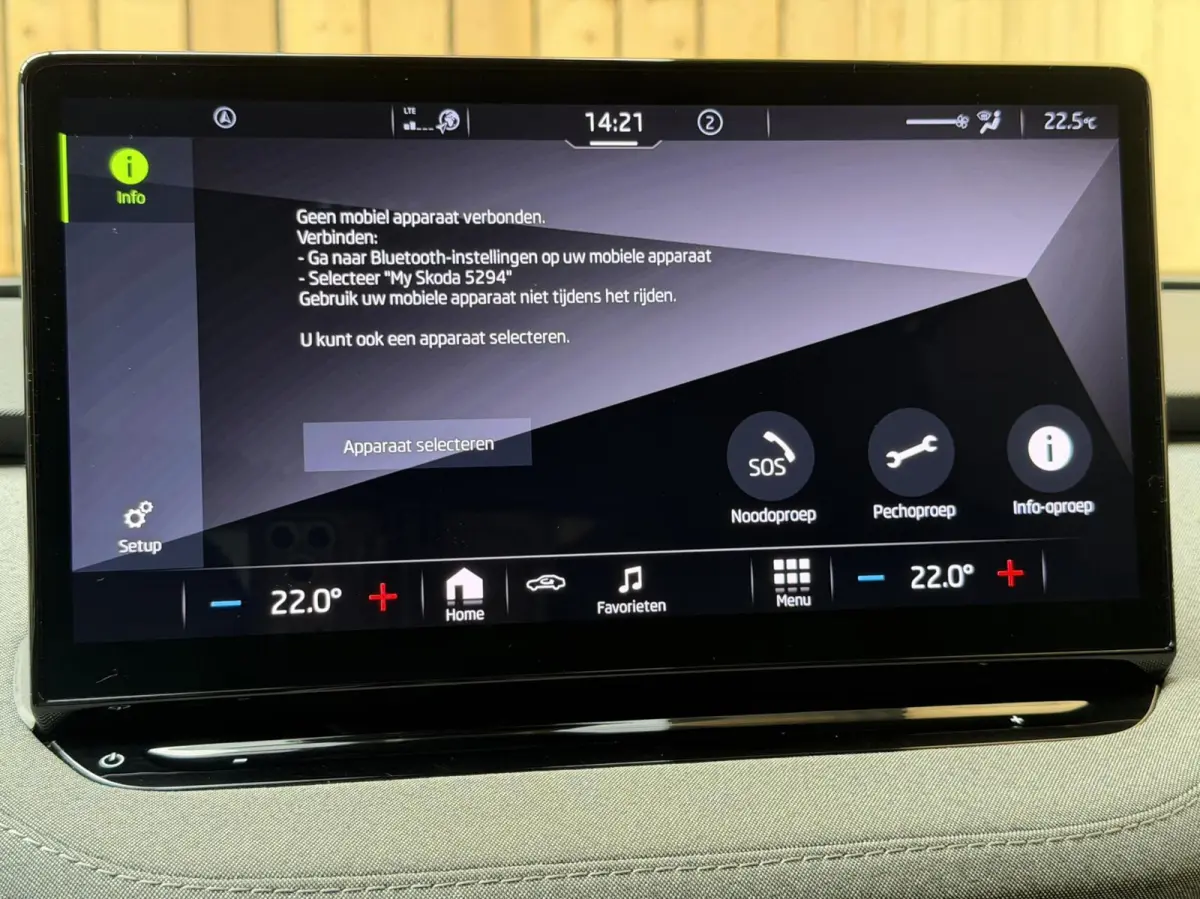 80 Adaptieve cruise control | Apple CarPlay/Android Auto | Climate control | Getint glas| Keyless entry | LED verlichting | Elektrisch bedienbare achterklep | Stuurwiel verwarmd | Rondomzich