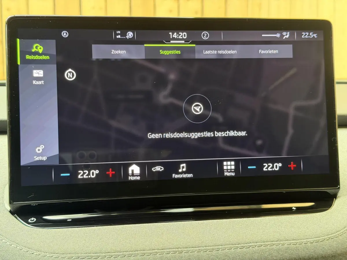 80 Adaptieve cruise control | Apple CarPlay/Android Auto | Climate control | Getint glas| Keyless entry | LED verlichting | Elektrisch bedienbare achterklep | Stuurwiel verwarmd | Rondomzich