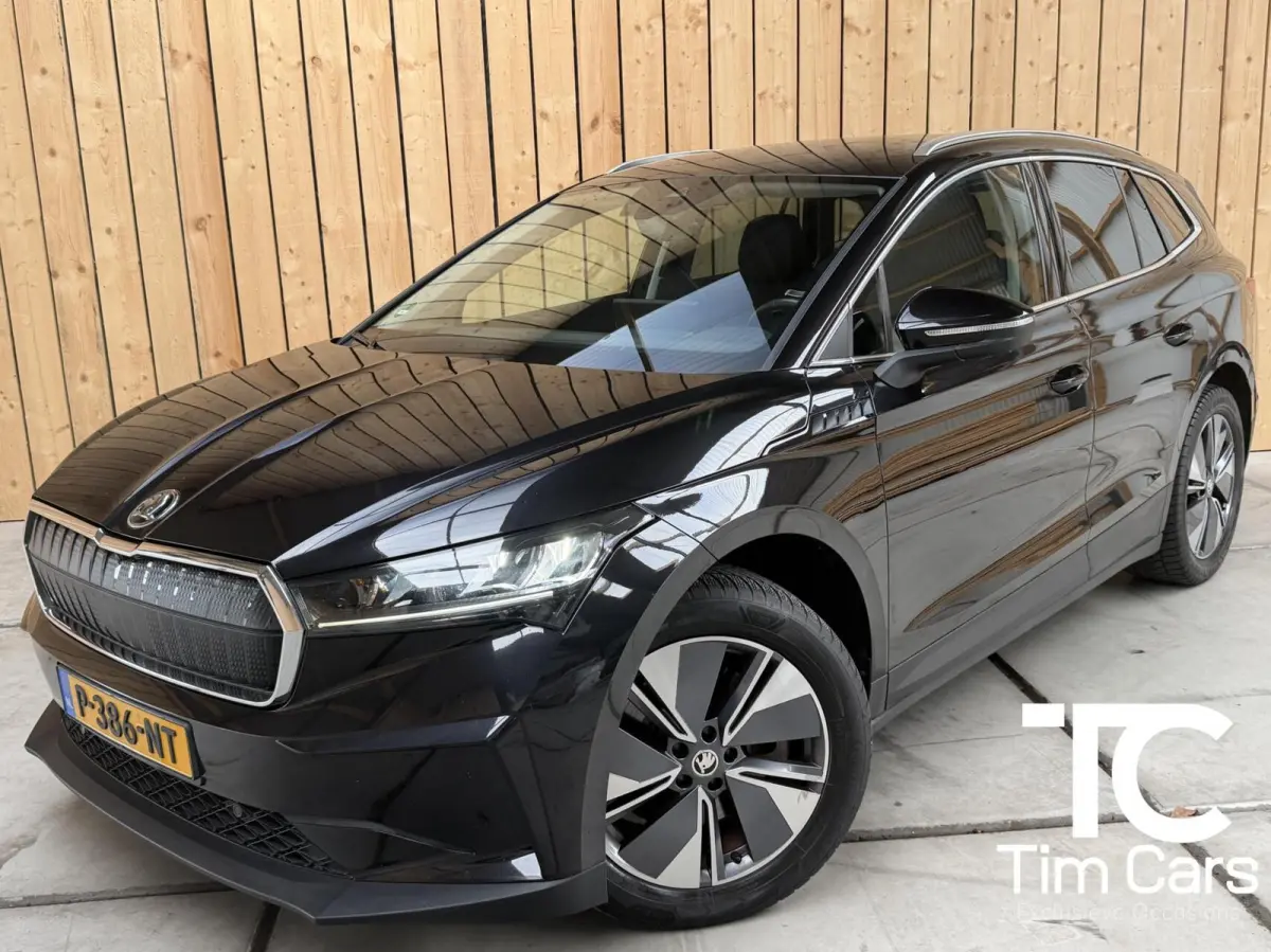 80 Adaptieve cruise control | Apple CarPlay/Android Auto | Climate control | Getint glas| Keyless entry | LED verlichting | Elektrisch bedienbare achterklep | Stuurwiel verwarmd | Rondomzich