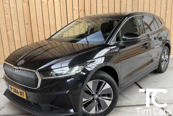 80 Adaptieve cruise control | Apple CarPlay/Android Auto | Climate control | Getint glas| Keyless entry | LED verlichting | Elektrisch bedienbare achterklep | Stuurwiel verwarmd | Rondomzich