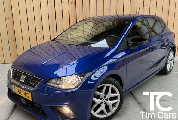 1.0 TSI FR Business Intense Apple CarPlay/Android Auto | Achteruitrijcamera | Beats Audio | Cruise control | Getint glas | Navigatiesysteem | Parkeersensoren voor en achter