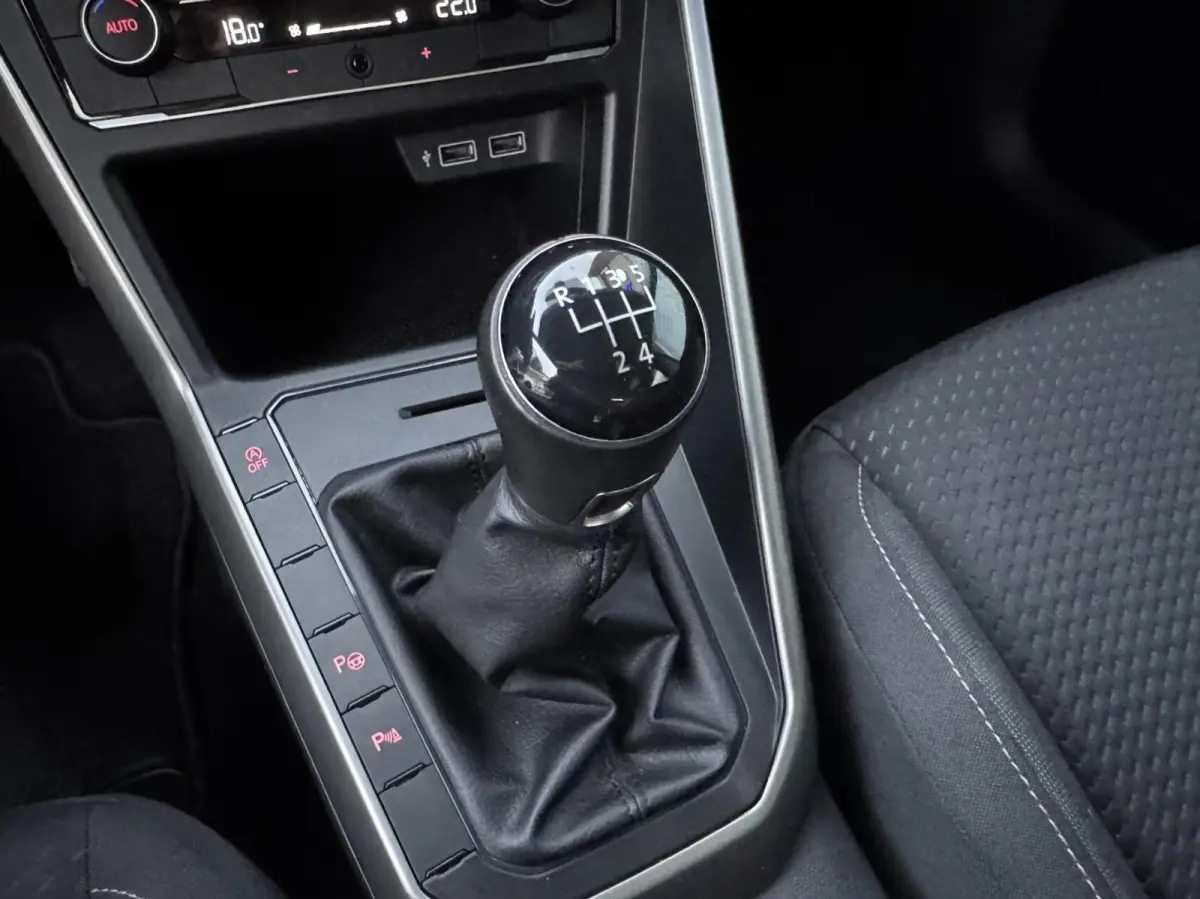 1.0 TSI 95pk R-Line ACC CarPlay Garantie Inparkeren