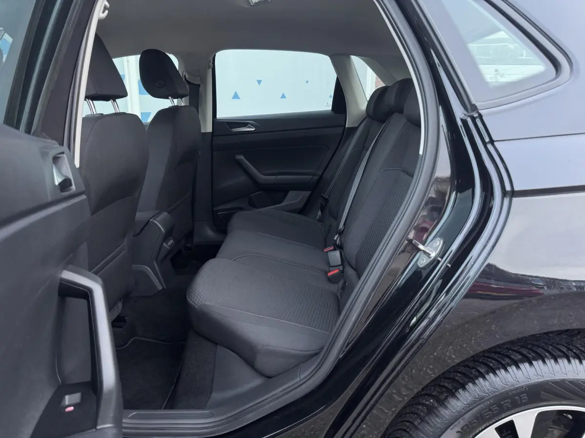 1.0 TSI 95pk R-Line ACC CarPlay Garantie Inparkeren