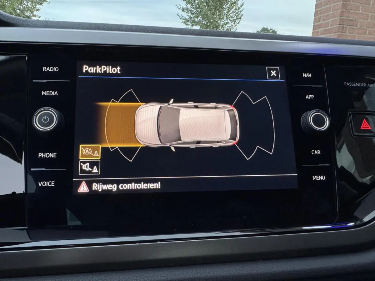 1.0 TSI 95pk R-Line ACC CarPlay Garantie Inparkeren