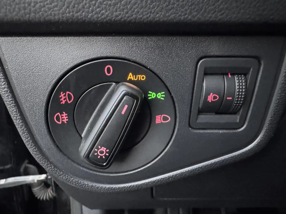1.0 TSI 95pk R-Line ACC CarPlay Garantie Inparkeren