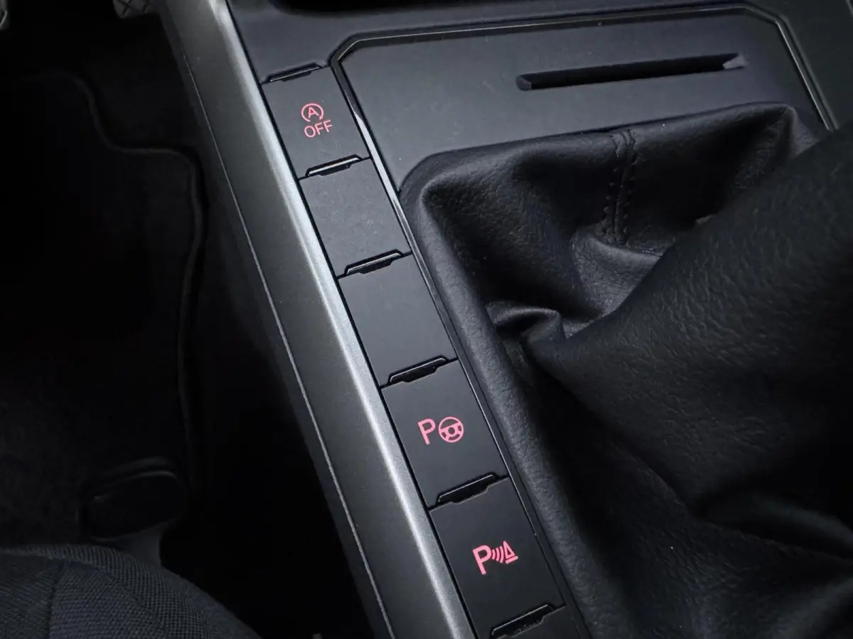 1.0 TSI 95pk R-Line ACC CarPlay Garantie Inparkeren