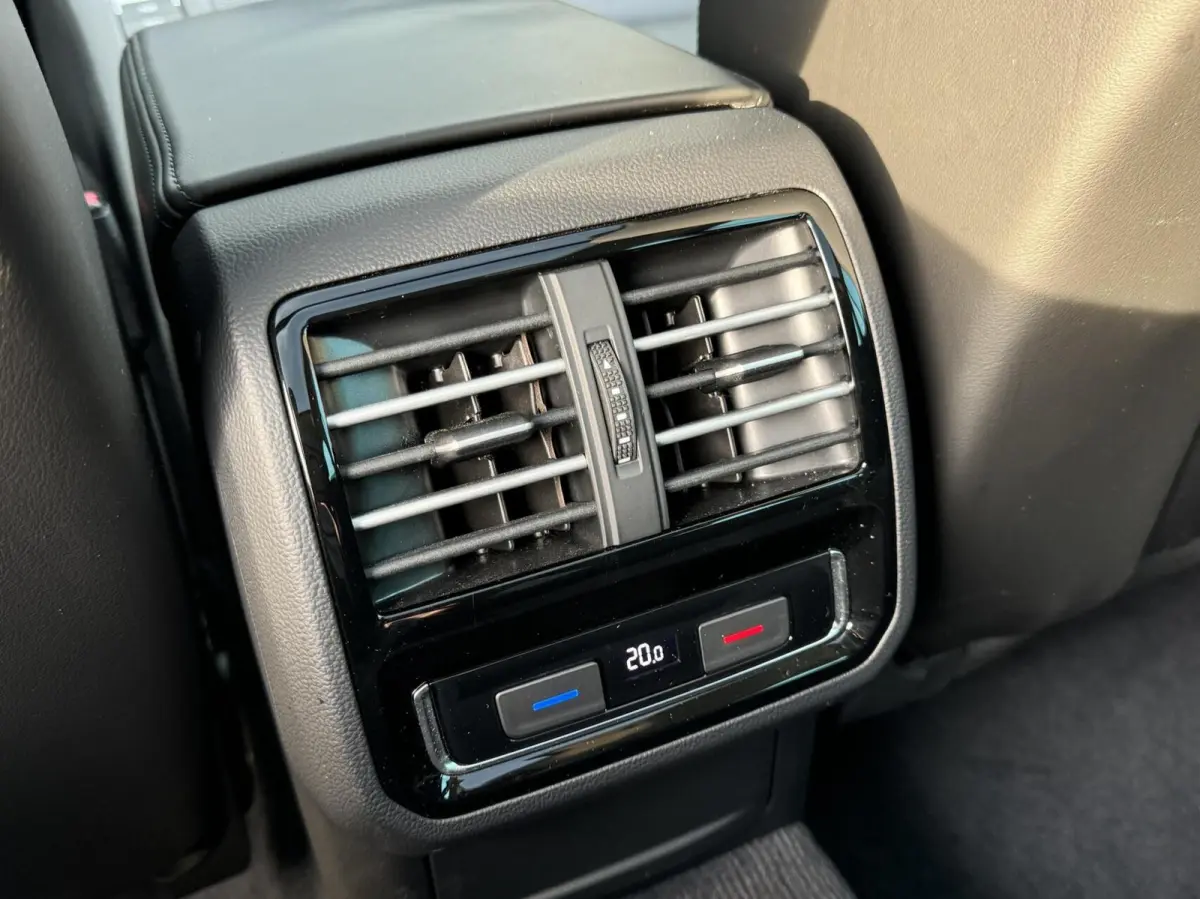 1.8 TSI Highline Pano / LED 1e Eig