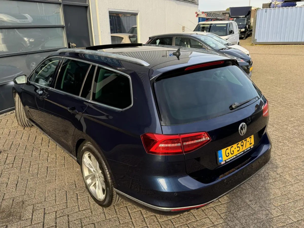 1.8 TSI Highline Pano / LED 1e Eig