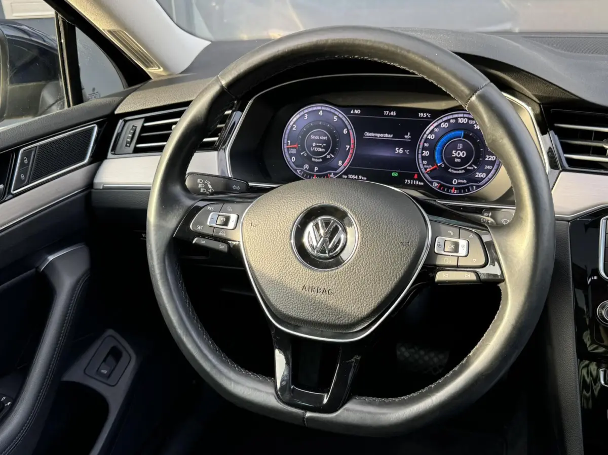 1.8 TSI Highline Pano / LED 1e Eig