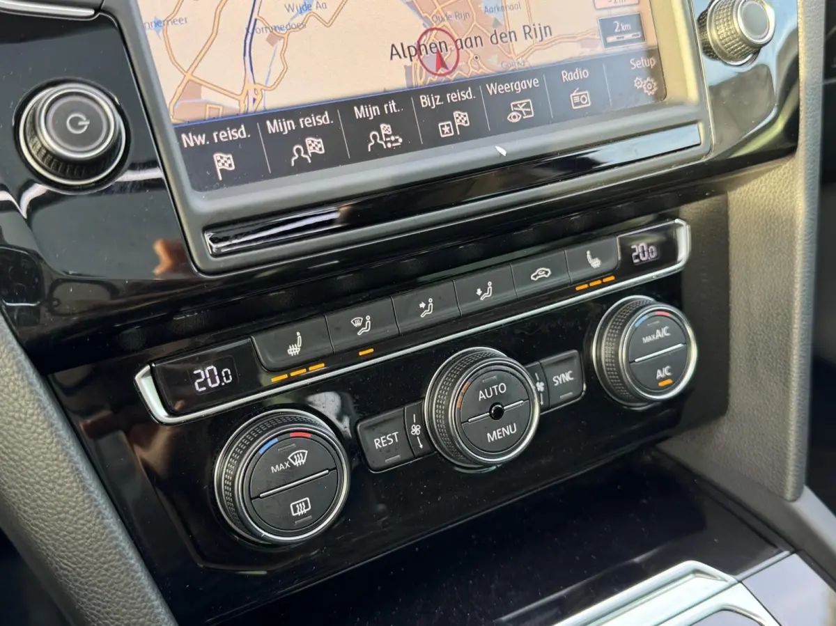 1.8 TSI Highline Pano / LED 1e Eig