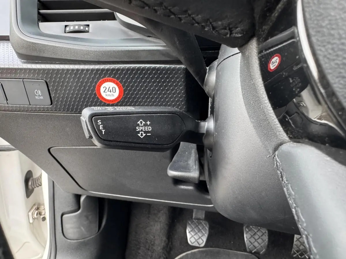 25 TFSI Pro Line Lane assist Stlvw Garantie